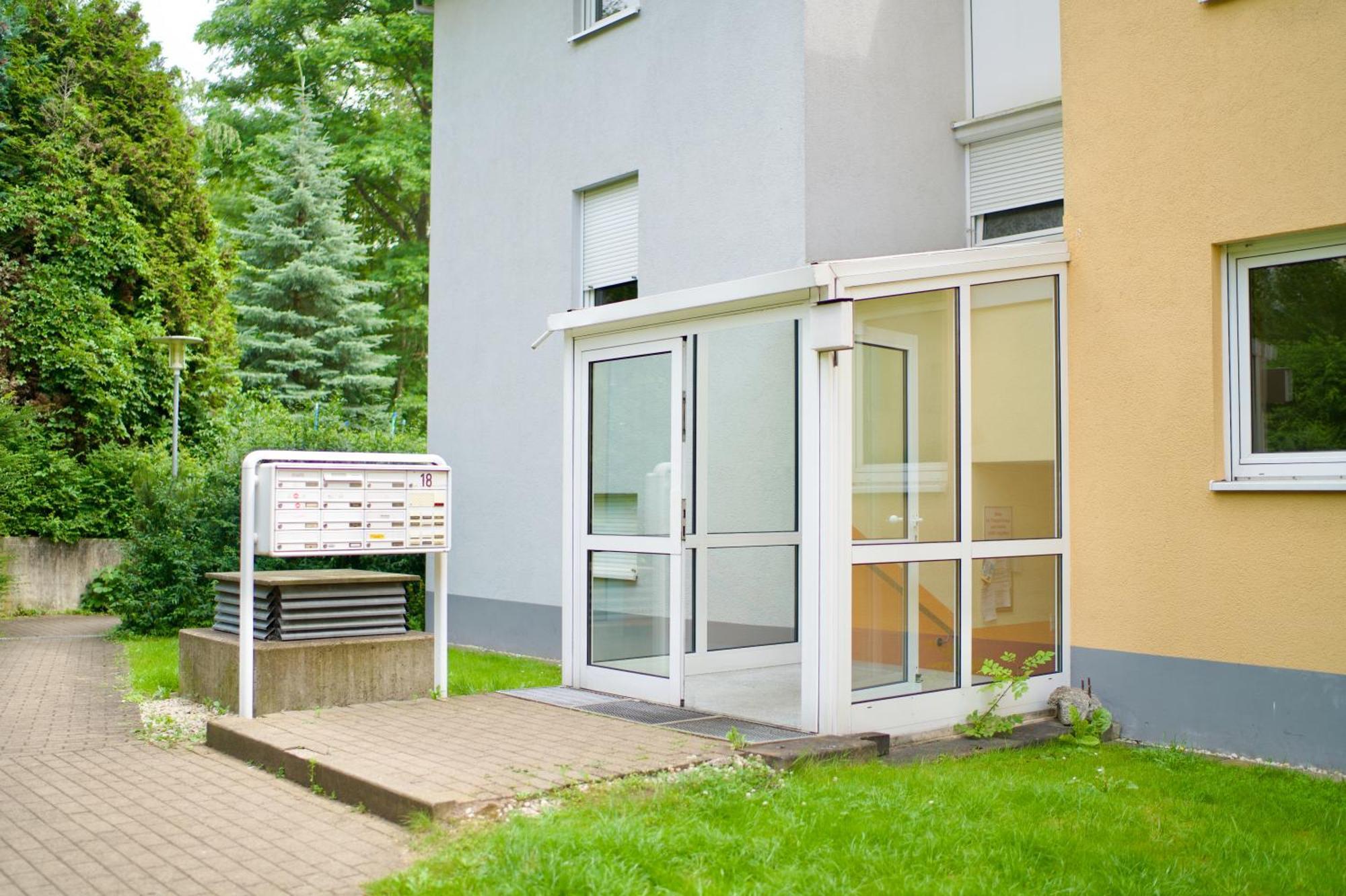 Edler Wohnraum Disney Marvel Studio Mit Balkon, Boxspringbett, Kaffeevollautomat, Lift & Parkplatz Chemnitz Exterior foto